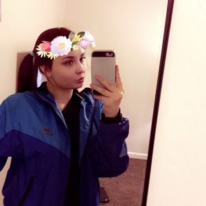 Meet your Posher, Adrianne